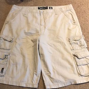 Men’s cargo shorts